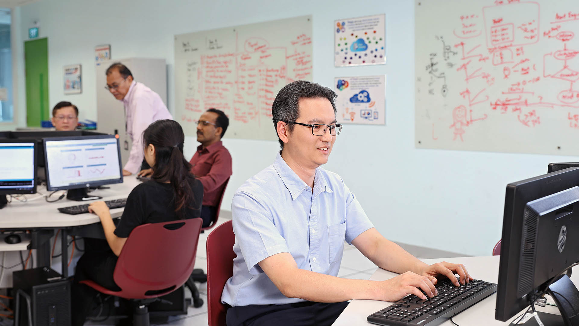 Be a Digital Workplace Administrator